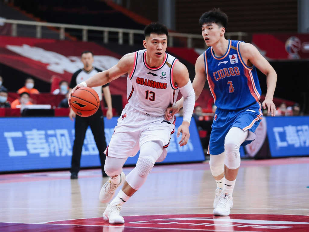 今晚CBA焦点战:广东迎战青岛 今晚CBA焦点战:广东迎战青岛